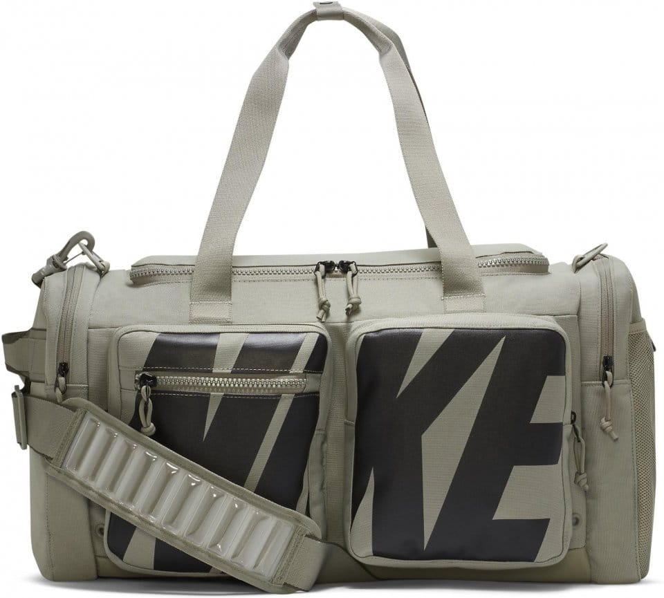 Bag Nike NK UTILITY PWR M DUFF-GFX HO21
