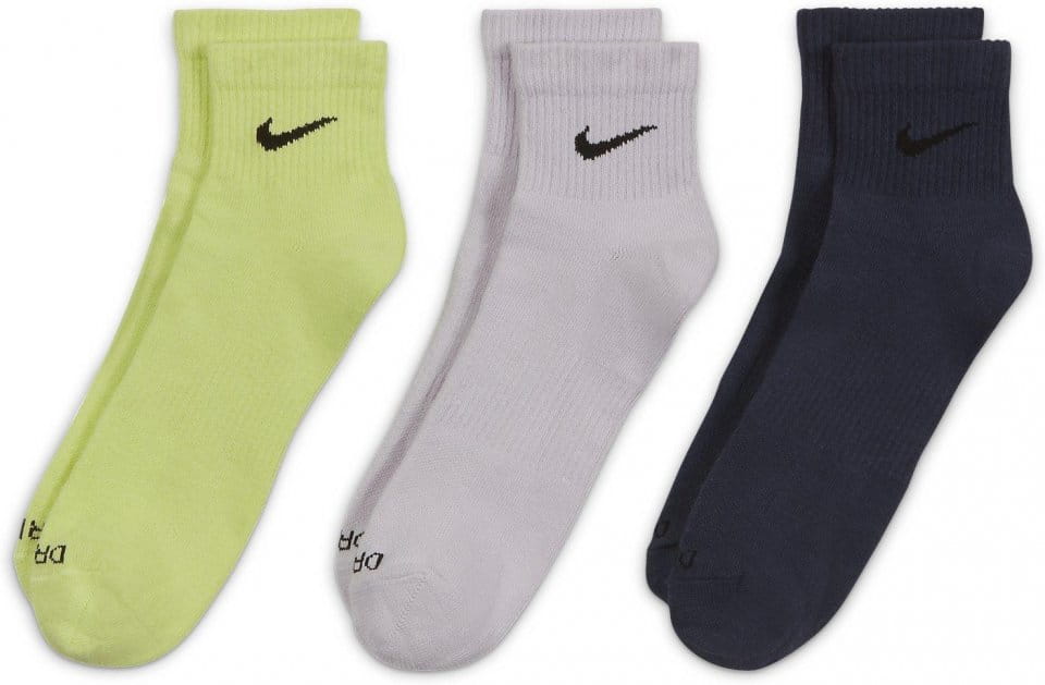 Nike Everyday Plus Lightweight Training Ankle Socks (3 Pairs)